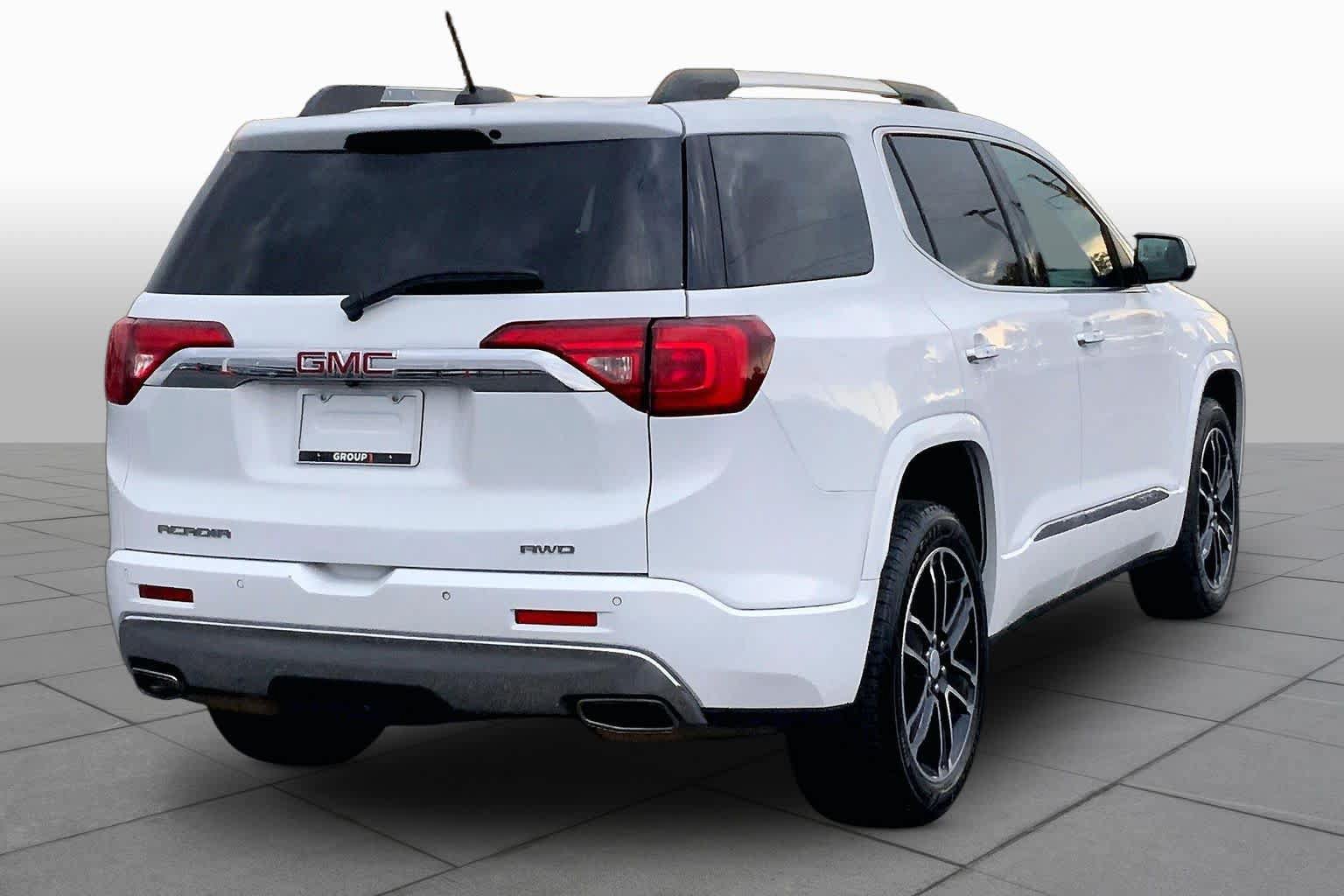 Used 2019 GMC Acadia Denali AWD/4WD image 13