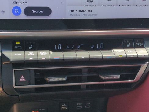 Used 2025 Toyota Camry XSE FWD image 21