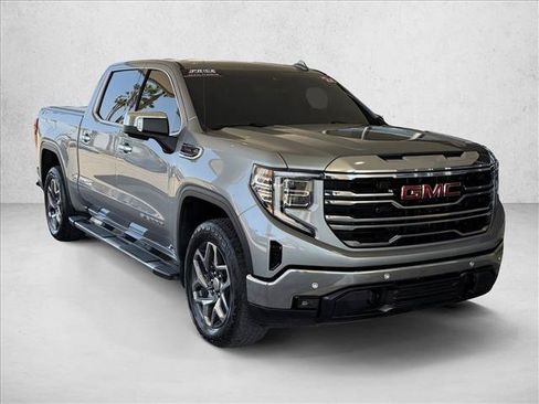 Used 2024 GMC Sierra 1500 SLT w/ SLT Premium Plus Package AWD/4WD image 5