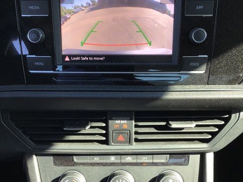 Used 2024 Volkswagen Jetta S FWD image 9