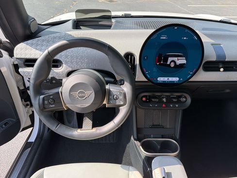 Used 2025 MINI Cooper S FWD image 27
