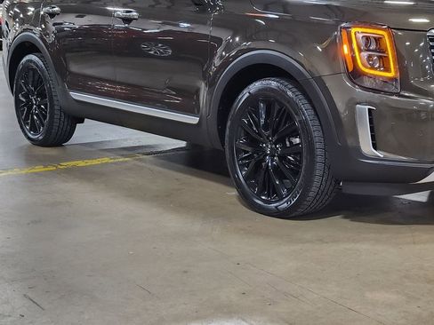 Used 2020 Kia Telluride SX w/ SX Prestige Package AWD/4WD image 16