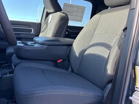 New 2026 RAM 3500 Big Horn AWD/4WD image 12