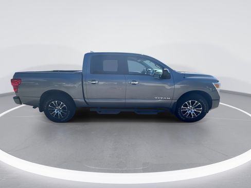 Used 2021 Nissan Titan SV w/ Accessory Utility Package RWD image 3