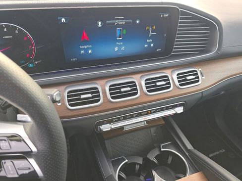 Used 2026 Mercedes-Benz GLS 450 GLS 450 image 33