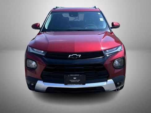 Used 2022 Chevrolet TrailBlazer LT w/ Sun and Liftgate Package AWD/4WD image 2