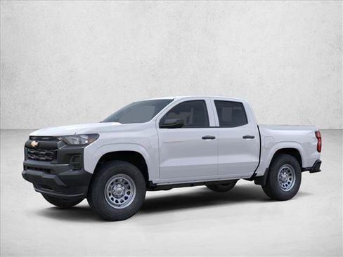 Used 2026 Chevrolet Colorado W/T RWD image 3