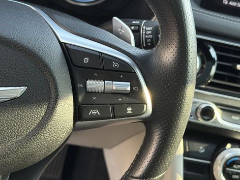 Used 2022 Genesis G70 2.0T w/ Prestige Package RWD image 25