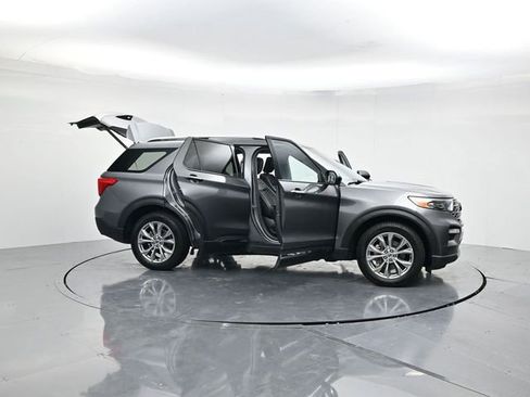 Certified 2024 Ford Explorer Limited image 52