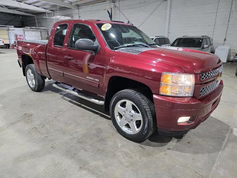 Used 2013 Chevrolet Silverado 2500 LT w/ Z71 Appearance Package AWD/4WD image 18