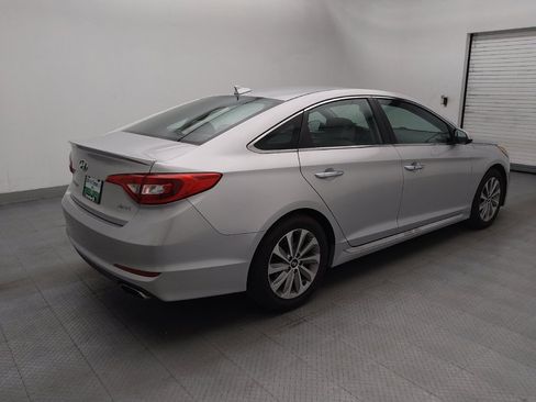 Used 2016 Hyundai Sonata Sport w/ Option Group 1V FWD image 9