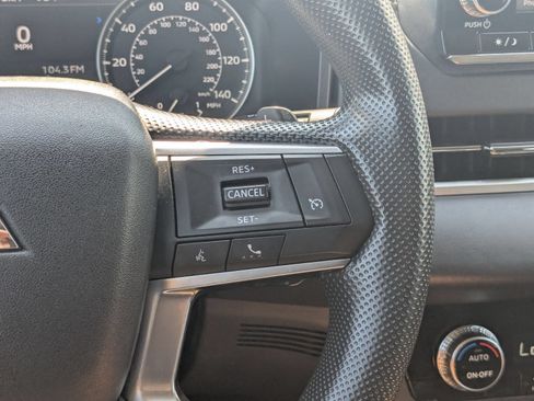 Used 2024 Mitsubishi Outlander ES AWD/4WD image 19