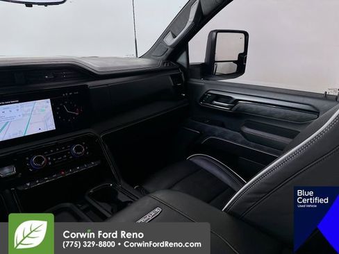 Used 2025 GMC Sierra 2500 AT4X image 29