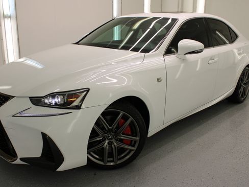 Used 2019 Lexus IS 350 F Sport image 14