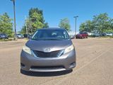 Used 2012 Toyota Sienna LE image 3