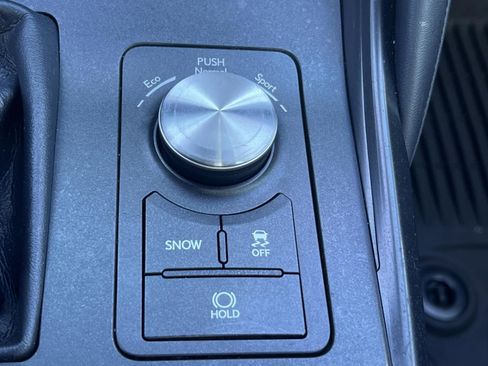 Used 2022 Lexus IS 350 F Sport image 21