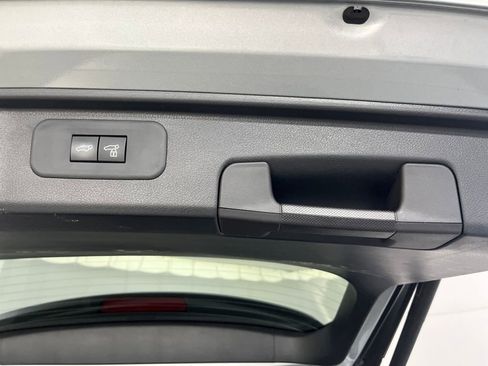 Used 2025 Toyota Grand Highlander AWD image 14