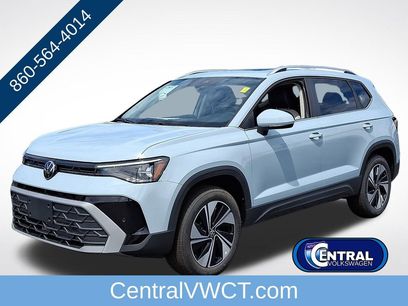 New 2025 Volkswagen Taos SE