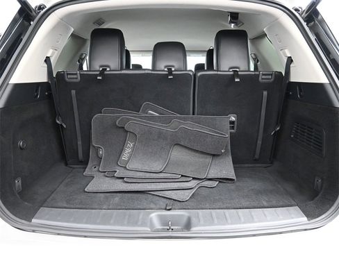 Used 2022 Nissan Pathfinder SL w/ SL Black Package image 21