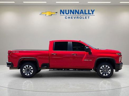 Used 2022 Chevrolet Silverado 2500 Custom w/ Custom Value Package AWD/4WD image 6
