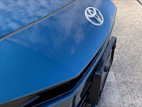 Used 2025 Toyota Camry LE image 29