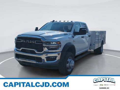 New 2026 RAM 5500 Tradesman w/ Chrome Appearance Group image 1