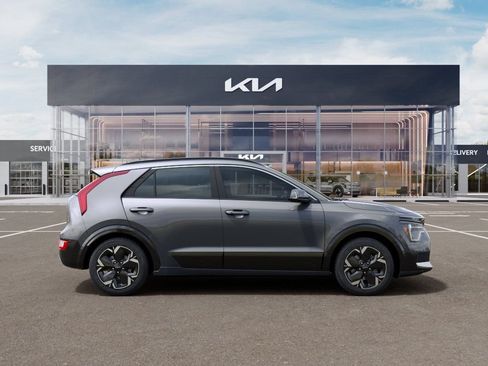 New 2026 Kia Niro Wind w/ Wind Preserve Package FWD image 7
