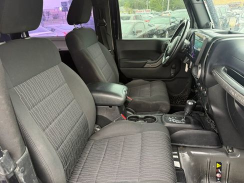 Used 2012 Jeep Wrangler Sport w/ Connectivity Group AWD/4WD image 11