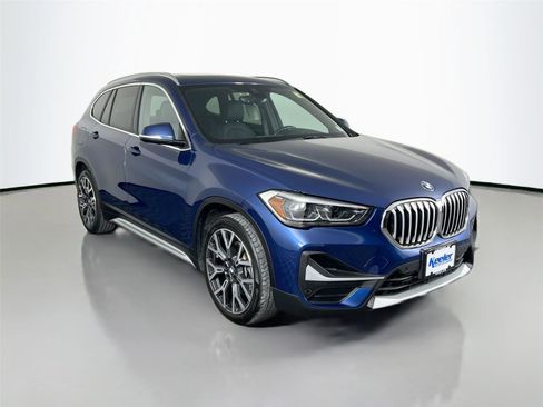 Certified 2022 BMW X1 xDrive28i w/ Convenience Package image 8
