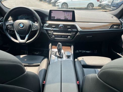 Used 2020 BMW 530i xDrive w/ Premium Package AWD/4WD image 11