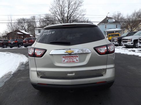 Used 2015 Chevrolet Traverse LT w/ Style and Technology Package AWD/4WD image 8