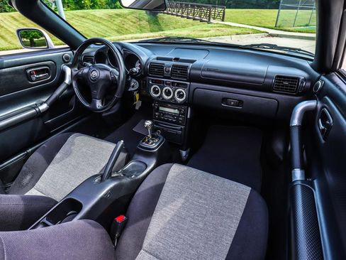Used 2003 Toyota MR2 RWD image 28