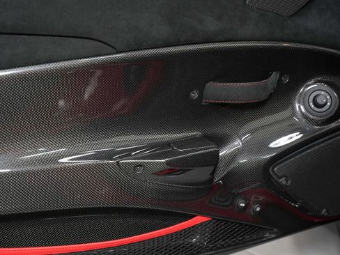 Used 2020 Ferrari 488 Pista Spider image 48