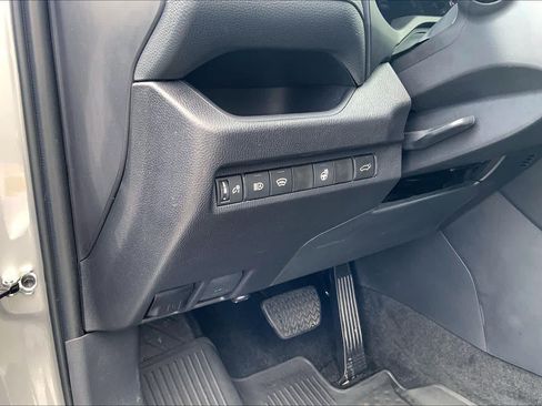 Used 2025 Toyota RAV4 XLE w/ Convenience Package FWD image 33