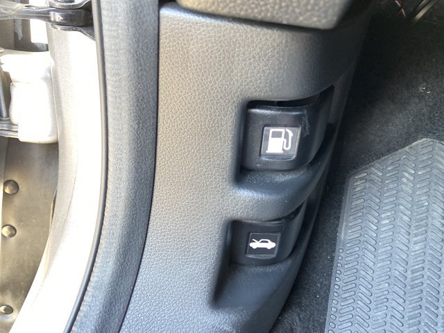 Used 2021 Honda CR-V EX-L image 45