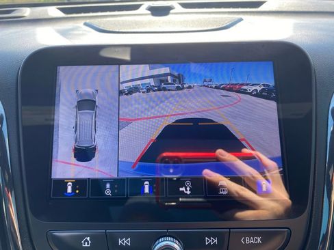 Used 2023 Chevrolet Equinox RS w/ RS Leather Package image 19