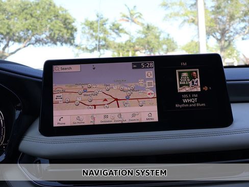 Used 2023 INFINITI QX60 Luxe w/ Vision Package FWD image 3