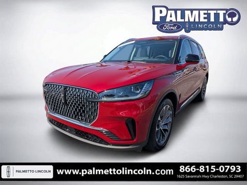 Certified 2025 Lincoln Aviator Reserve w/ Illumination Package AWD/4WD image 7