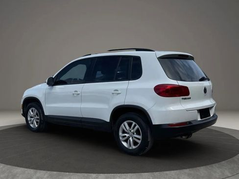 Used 2016 Volkswagen Tiguan S image 5