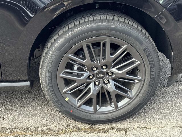 New 2027 Ford Expedition Platinum w/ Stealth Appearance Package AWD/4WD image 9