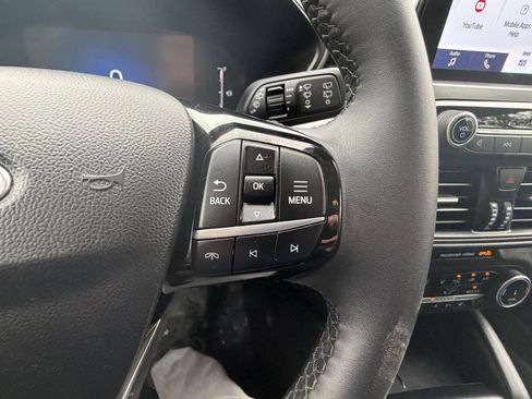 Used 2025 Ford Escape Active w/ Cold Weather Package AWD/4WD image 19