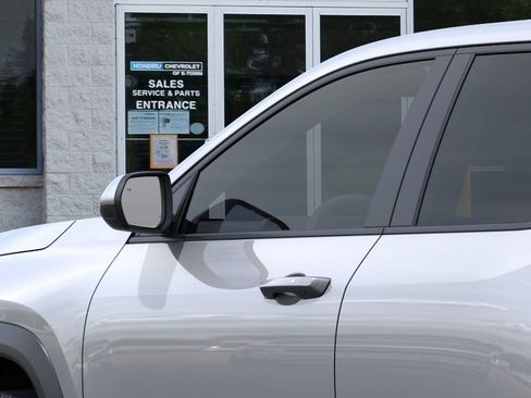 New 2027 Chevrolet Equinox LT w/ Convenience Package II AWD/4WD image 12