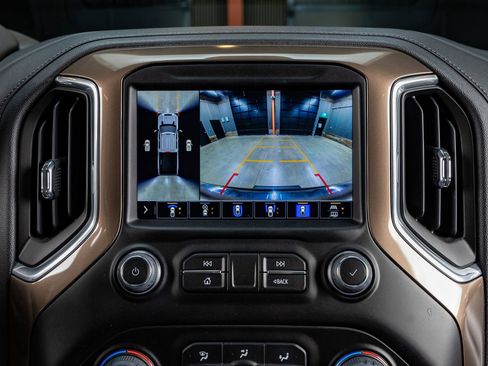 Used 2023 Chevrolet Silverado 3500 High Country w/ Z71 Off-Road Package image 26