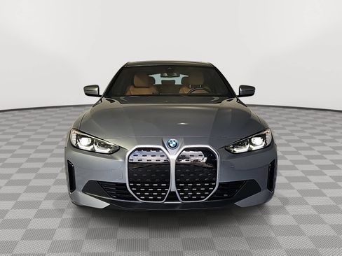 Used 2023 BMW i4 eDrive40 RWD image 3