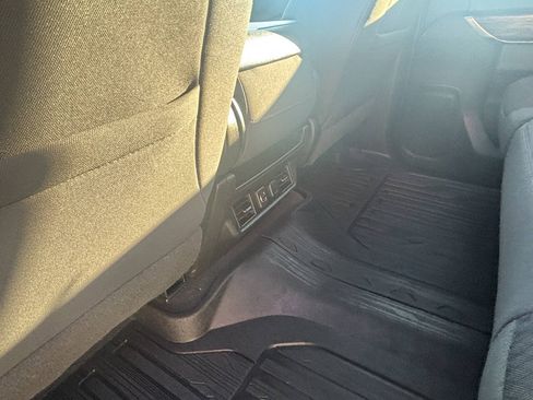 Used 2019 GMC Sierra 1500 SLE w/ SLE Value Package AWD/4WD image 20