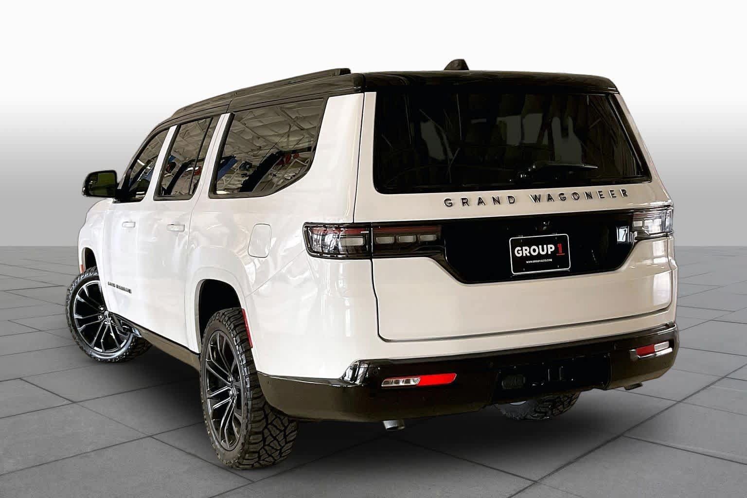 Used 2024 Jeep Grand Wagoneer L Series II w/ Quick Order Packagew 28T AWD/4WD image 11