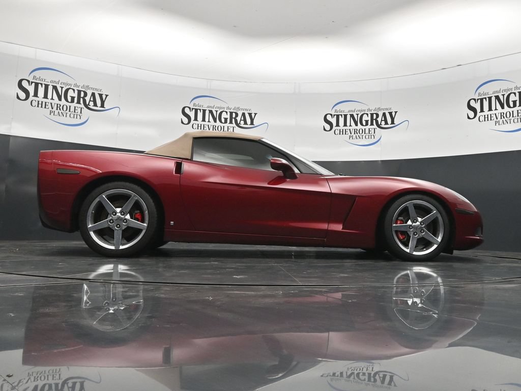 Used 2006 Chevrolet Corvette Convertible w/ Preferred Equipment Group RWD image 33