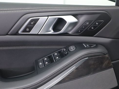 Certified 2025 BMW X5 M60i w/ Climate Comfort Package image 24