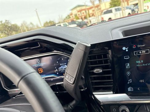 Used 2023 Chevrolet Silverado 1500 RST image 19