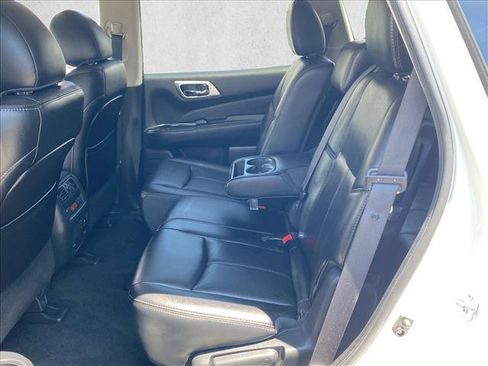 Used 2015 Nissan Pathfinder SL w/ SL Tech Package FWD image 24